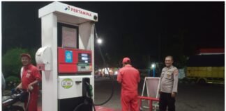 Pastikan Wilayah Ngimbang Tetap Kondusif Polsek Ngimbang Gelar Patroli Blue Light Cegah 4C Di Malam Hari