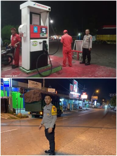 Pastikan Wilayah Ngimbang Tetap Kondusif Polsek Ngimbang Gelar Patroli Blue Light Cegah 4C Di Malam Hari Pastikan Wilayah Ngimbang Tetap Kondusif Polsek Ngimbang Gelar Patroli Blue Light Cegah 4C Di Malam Hari