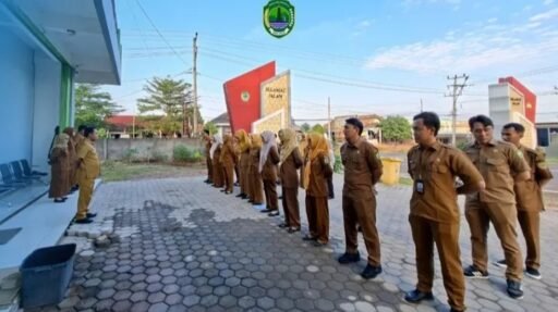 Pacu Transformasi Digital, Kabid TIK Bakar Semangat ASN Diskominfostaper PALI dalam Apel Pagi Pacu Transformasi Digital, Kabid TIK Bakar Semangat ASN Diskominfostaper PALI dalam Apel Pagi