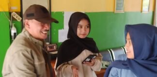 KEPALA SEKOLAH SMPN 2 IBUN, JUNI 2026 PURNA TUGAS YANG MANIS SANG KS BERSAMA ANGKATAN 22 KELAS IX 6 KELAS