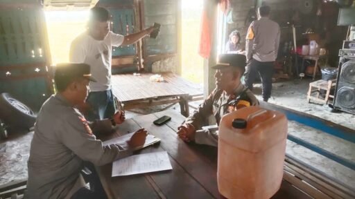 Polsek Ngimbang Gelar Patroli Cipkon (KRYD) Harkamtibmas Menjelang Bulan Suro 2026 di Wilayah Ngimbang Polsek Ngimbang Gelar Patroli Cipkon (KRYD) Harkamtibmas Menjelang Bulan Suro 2026 di Wilayah Ngimbang