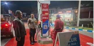 Pastikan Wilayah Ngimbang Tetap Kondusif Polsek Ngimbang Gelar Patroli Blue Light Cegah 4C Di Malam Hari