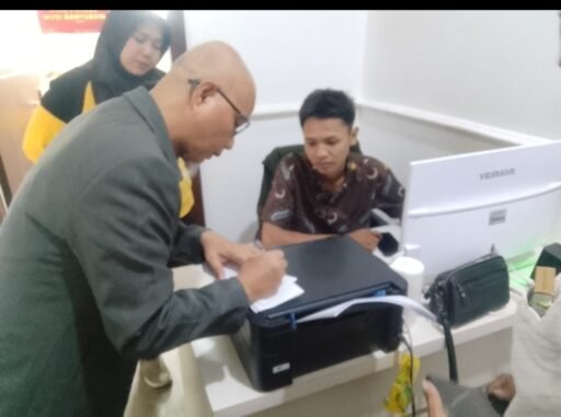 Keluarga Terduga Tersangka Ajukan Permohonan Tes DNA untuk Pembuktian Ilmiah Keluarga Terduga Tersangka Ajukan Permohonan Tes DNA untuk Pembuktian Ilmiah