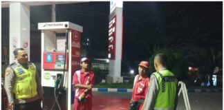 Pastikan Wilayah Ngimbang Tetap Kondusif Polsek Ngimbang Gelar Patroli Blue Light Cegah 4C Di Malam Hari