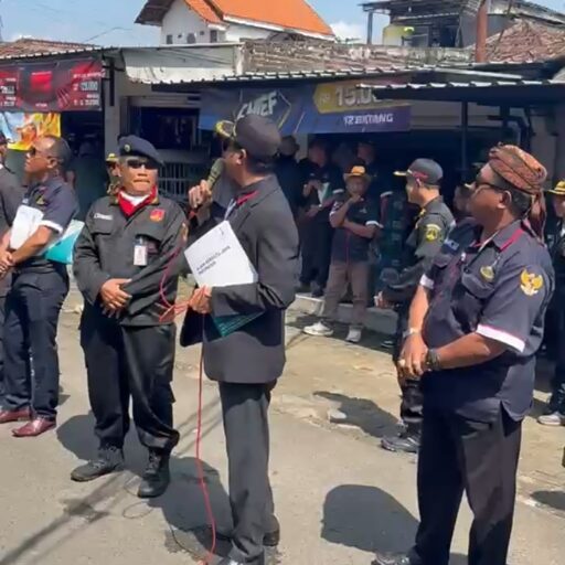 Aksi Damai ABJI di Wringinanom Di Warnai Intimidasi Pihak Perusuh, Peserta Soroti Sikap APH Aksi Damai ABJI di Wringinanom Di Warnai Intimidasi Pihak Perusuh, Peserta Soroti Sikap APH