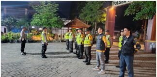 Polsek Ngimbang Gelar Apel Siaga Antisipasi Paska Kejadian Penganiayaan di Mapolsek Ngimbang
