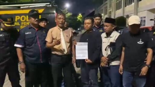 ABJI Laporkan Tiga Terduga Perusuh Aksi Damai ke Polres Gresik, Tegaskan Organisasi Resmi dan Legal ABJI Laporkan Tiga Terduga Perusuh Aksi Damai ke Polres Gresik, Tegaskan Organisasi Resmi dan Legal