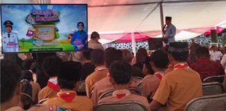 Gus Bupati Fawait Ajak Siswa SMPN 1 Sukorambi Kejar Pendidikan Tinggi