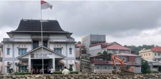 Diduga Tameng 1 Bangunan, PPK PUPR WZ Dituding Tuli & Langgar 3 Hukum