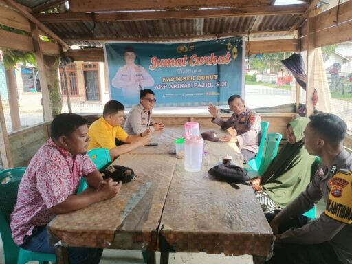 Jaga Kamtibmas Kondusif, Polsek Bunut Gelar Jumat Curhat: Soroti Perlindungan Anak hingga Bahaya Judi Online Jaga Kamtibmas Kondusif, Polsek Bunut Gelar Jumat Curhat: Soroti Perlindungan Anak hingga Bahaya Judi Online