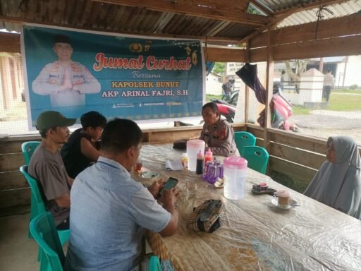 Dekati Kelompok Rentan hingga Berantas Judi Online, Polsek Bunut Gelar Jumat Curhat Skala Intensif Dekati Kelompok Rentan hingga Berantas Judi Online, Polsek Bunut Gelar Jumat Curhat Skala Intensif