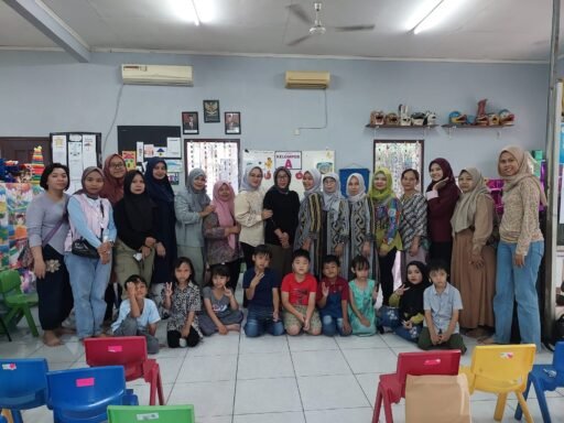 Siswa Lulus TK, Orang Tua Mulai Persiapkan Anak Masuk Sekolah Dasar Siswa Lulus TK, Orang Tua Mulai Persiapkan Anak Masuk Sekolah Dasar