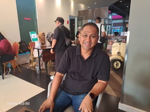 Zulham Nafiah, Perwakilan Gampong Aceh Menghadiri Angkatan II Kepala Desa Masuk Kampus di Depok Zulham Nafiah, Perwakilan Gampong Aceh Menghadiri Angkatan II Kepala Desa Masuk Kampus di Depok