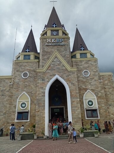 Kebaktian Minggu VIII Dung Trinitatis di HKBP Pangururan Gereja Bolon Kebaktian Minggu VIII Dung Trinitatis di HKBP Pangururan Gereja Bolon