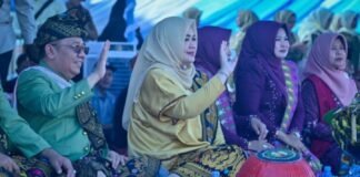 Hadiri Hut Ke 18 KLU, Wagub NTB Ingatkan Warisan Budaya Terus di Lestarikan