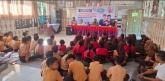 Kapolsek Lingsar Edukasi Anti-Bullying dan Mediasi Dua Remaja Kabur dari Rumah