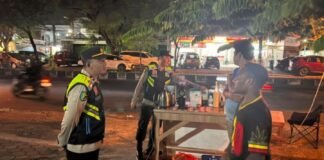Biddokkes Polda NTB Perkuat Patroli Malam , Sapa UMKM Agar Jaga Kamtibmas Kota Mataram