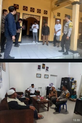 Polsek Lingsar Gandeng Pemdes Cegah Kejahatan, Ronda Malam dan Siskamling Kembali Diaktifkan Polsek Lingsar Gandeng Pemdes Cegah Kejahatan, Ronda Malam dan Siskamling Kembali Diaktifkan