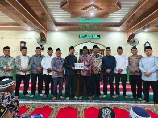 Pimpin Safari Ramadhan, Ketua DPRD Pasaman Hadir di Mesjid Raya Languang Pimpin Safari Ramadhan, Ketua DPRD Pasaman Hadir di Mesjid Raya Languang