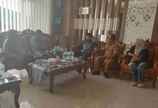 Ketua DPRD Pasaman Terima Kunjungan Ketua dan Pengurus LAN Ketua DPRD Pasaman Terima Kunjungan Ketua dan Pengurus LAN