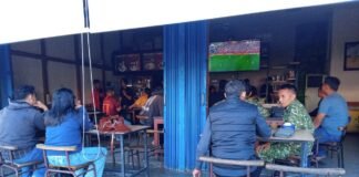 Kodim 1204/Sanggau Laksanakan Nobar Piala Dunia, Portugal Kalahkan Kroasia 2-1