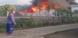 Kebakaran Melanda Tempat Pembuangan Akhir (TPA) Sunan Bonang