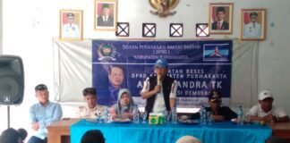 Reses Ketua Fraksi Demokrat DPRD Purwakarta Asep Chandra TK di Desa Jatiluhur Serap Beragam Aspirasi Warga