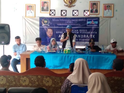 Reses Ketua Fraksi Demokrat DPRD Purwakarta Asep Chandra TK di Desa Jatiluhur Serap Beragam Aspirasi Warga Reses Ketua Fraksi Demokrat DPRD Purwakarta Asep Chandra TK di Desa Jatiluhur Serap Beragam Aspirasi Warga