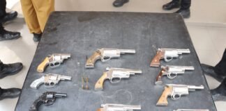 *KAPOLRES MESUJI TERIMA PENYERAHAN 11 SENJATA API RAKITAN DAN 4 BUTIR AMUNISI SECARA SUKARELA*