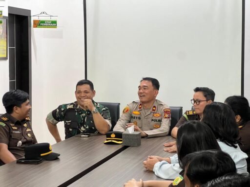Polres Kepulauan Meranti Perkuat Sinergitas dengan Kejari, Bangun Koordinasi Penegakan Hukum yang Solid Polres Kepulauan Meranti Perkuat Sinergitas dengan Kejari, Bangun Koordinasi Penegakan Hukum yang Solid