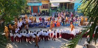 Mas Bhabin Sidomukti tanamkan Disiplin dan antisipasi perundungan sejak dini pada peserta MPLS