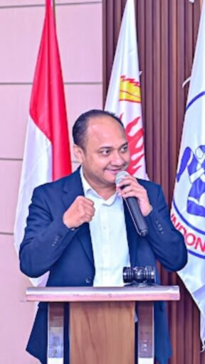 *Dr. Fachrul Razi Tegaskan Legalitas Kepemimpinan AA Lanyalla Mahmud Mattalitti dan Fokus Prestasi Dunia* *Dr. Fachrul Razi Tegaskan Legalitas Kepemimpinan AA Lanyalla Mahmud Mattalitti dan Fokus Prestasi Dunia*