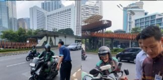 BRI Sudirman 1 Kembali Gelar Jumat Berkah, Berbagi Kepedulian untuk Pengemudi Ojek Online
