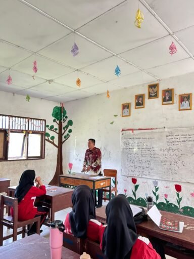 Si Humas Polres Pakpak Bharat Ajak Pelajar SMA Negeri 1 Sigunung Bijak Dalam Bermedia Sosial Si Humas Polres Pakpak Bharat Ajak Pelajar SMA Negeri 1 Sigunung Bijak Dalam Bermedia Sosial