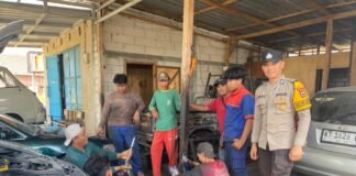 Polsek Ngimbang Gelar Patroli Harkamtibmas Guna Cegah Kriminalitas Dan Premanisme Di Wilayah Ngimbang