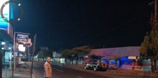 Polsek Ngimbang Gencar Gelar Patroli Blue Light Guna Daya Cegah Dan Tangkal 4C Di Daerah Rawan