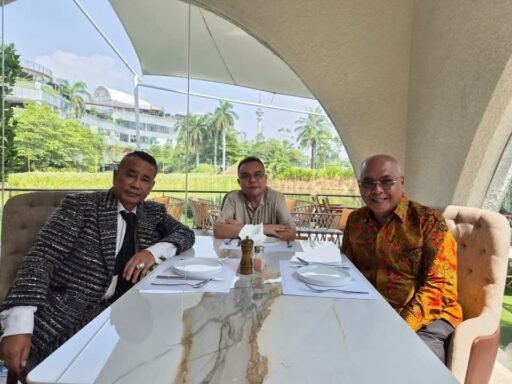 Untuk Persatuan Indonesia, PWI Pusat dan Hotman Paris Sepakat Akhiri Polemik Untuk Persatuan Indonesia, PWI Pusat dan Hotman Paris Sepakat Akhiri Polemik