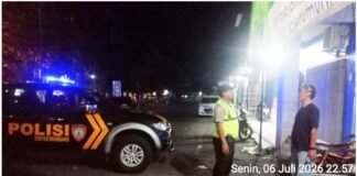 Polsek Ngimbang Gelar Patroli Blue Light Guna Menjaga Siskamtibmas Daerah Rawan Kriminal Di Wilayah Ngimbang