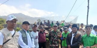 Korsleting Listrik Di Siang Bolong 9.30 Hanguskan Rumah Keluarga Hendar – Lilis, Jadi Abu, di Desa Cibeureum