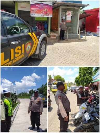 Personil Polsek Ngimbang Gelar Patroli Harkamtibmas Di Obvit Guna Cegah Kriminalitas Dan Premanisme Personil Polsek Ngimbang Gelar Patroli Harkamtibmas Di Obvit Guna Cegah Kriminalitas Dan Premanisme