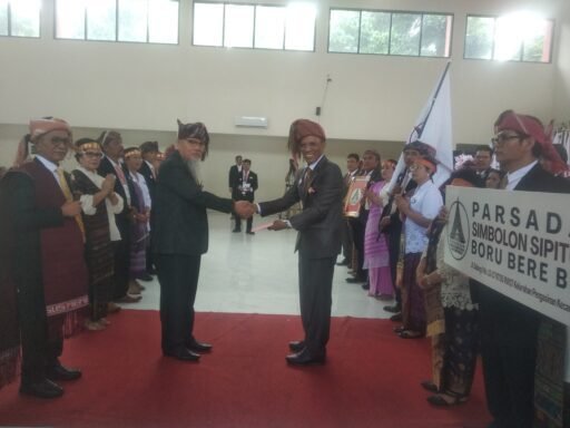 Resmi Berdiri! Parsadaan Simbolon Sipitu Sohe Boru Bere Bekasi Dilantik,Siap Perkuat Persatuan Resmi Berdiri! Parsadaan Simbolon Sipitu Sohe Boru Bere Bekasi Dilantik,Siap Perkuat Persatuan