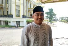 Dilar Rinaldi,S.Psi. Anggota DPRD Kab.Bandung F.Golkar,Hadiri Kajian Spesial Ustad Evie di Mesjid Al Karomah