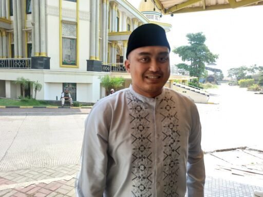 Dilar Rinaldi,S.Psi. Anggota DPRD Kab.Bandung F.Golkar,Hadiri Kajian Spesial Ustad Evie di Mesjid Al Karomah Dilar Rinaldi,S.Psi. Anggota DPRD Kab.Bandung F.Golkar,Hadiri Kajian Spesial Ustad Evie di Mesjid Al Karomah