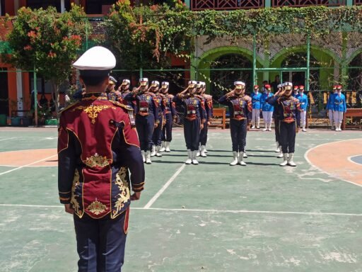 EKSKUL SMKN 3 BALE ENDAH KABUPATEN BANDUNG KEGIATAN POSITIP YANG DI TULARKAN KEPADA ADIK KELAS EKSKUL SMKN 3 BALE ENDAH KABUPATEN BANDUNG KEGIATAN POSITIP YANG DI TULARKAN KEPADA ADIK KELAS