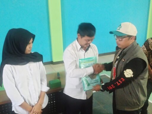 Anjar Lugiyana,S.Ip.M.Ip.Camat Ciparay,Membuka Pendidikan,Pelatihan Kompetensi Pengolahan Kopi Desa Babakan Anjar Lugiyana,S.Ip.M.Ip.Camat Ciparay,Membuka Pendidikan,Pelatihan Kompetensi Pengolahan Kopi Desa Babakan