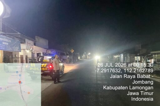 Pastikan Wilayah Ngimbang tetap Aman Personil Polsek Ngimbang Gelar Patroli Blue Light 4C Di Daerah Rawan Pastikan Wilayah Ngimbang tetap Aman Personil Polsek Ngimbang Gelar Patroli Blue Light 4C Di Daerah Rawan
