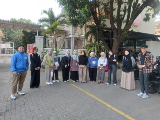 Dio, S. Kom. Pol. Sosialisasi Motivasi Belajar di SMAN 22 Bandung, Bersama Ruangguru Aplikasi Bimbel Online Dio, S. Kom. Pol. Sosialisasi Motivasi Belajar di SMAN 22 Bandung, Bersama Ruangguru Aplikasi Bimbel Online