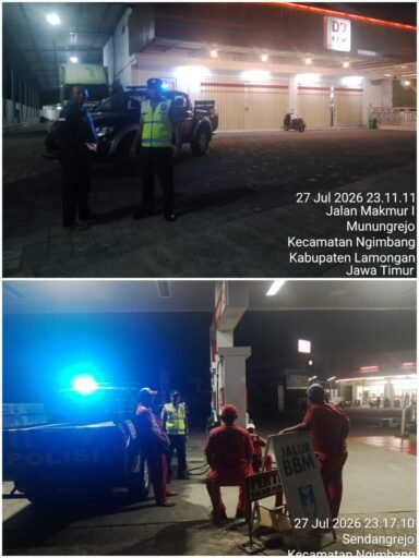 Polsek Ngimbang Gelar Patroli Blue Light Guna Menjaga Siskamtibmas Daerah Rawan Kriminal Di Wilayah Ngimbang Polsek Ngimbang Gelar Patroli Blue Light Guna Menjaga Siskamtibmas Daerah Rawan Kriminal Di Wilayah Ngimbang