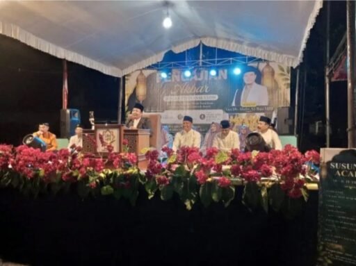 PLt Bupati Tulungagung Hadiri Pengajian Akbar di Desa Kepuh, Ajak Masyarakat Perkuat Ukhuwah al PLt Bupati Tulungagung Hadiri Pengajian Akbar di Desa Kepuh, Ajak Masyarakat Perkuat Ukhuwah al