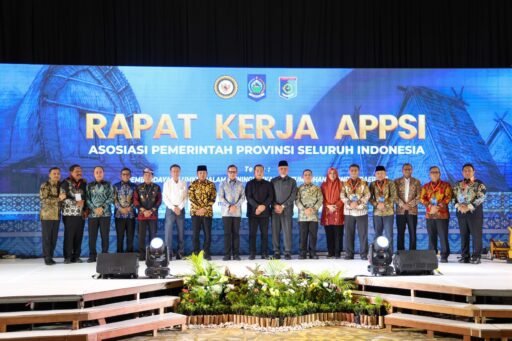 Raker APPSI Dibuka Wamendagri, Gubernur Banten Dukung Penguatan UMKM dan Tata Kelola SDA Raker APPSI Dibuka Wamendagri, Gubernur Banten Dukung Penguatan UMKM dan Tata Kelola SDA